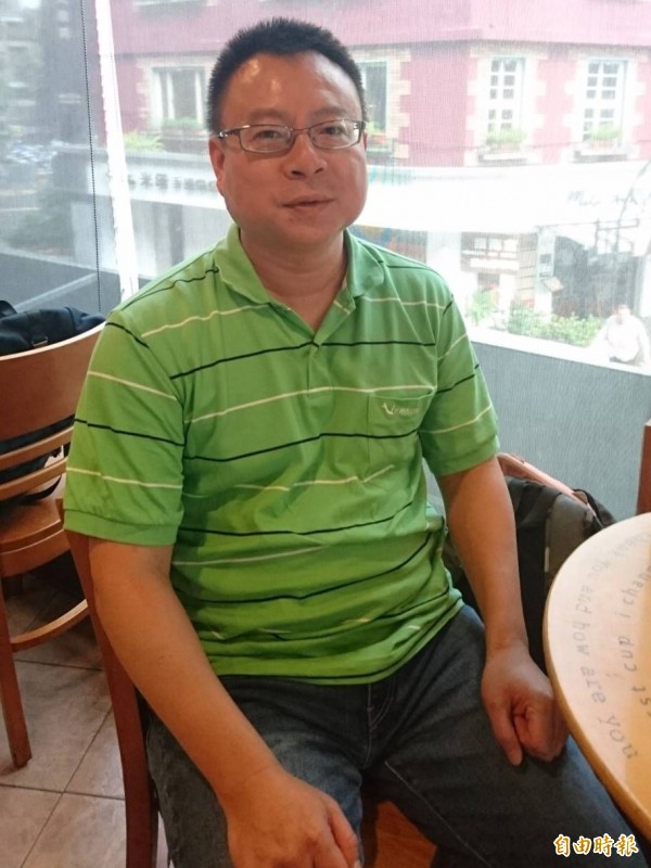 國祭出對台31條,磁吸台灣學生與博士赴中發展,曾在中國求學與任教長達12年、現任政大傳播學院兼任助理教授的李政亮表示,中國建立個人檔案,嚴密觀察與紀錄每個人的政治態度、在組織與學校的發展等動向,「日常生活都可感受到無所不在的國家權力」。(記者鍾麗華攝) 國祭出對台31條,磁吸台灣學生與博士赴中發展,曾在中國求學與任教長達12年、現任政大傳播學院兼任助理教授的李政亮表示,中國建立個人檔案,嚴密觀察與紀錄每個人的政治態度、在組織與學校的發展等動向,「日常生活都可感受到無所不在的國家權力」。(記者鍾麗華攝)