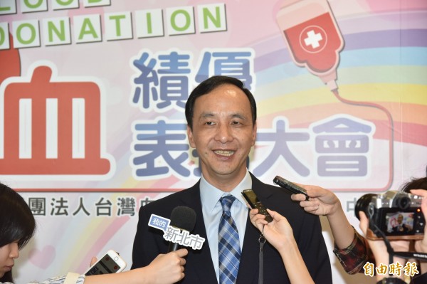 新北市長朱立倫今天也被問到，是否擔任國民黨新北市長提名人侯友宜的競選幹部？朱立倫表示，把市長工作做好比較重要。（記者賴筱桐攝）