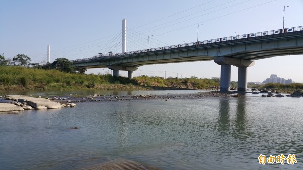 竹市溪流水域生態豐富，在市府持續努力下，水質已大幅改善。（記者蔡彰盛攝）