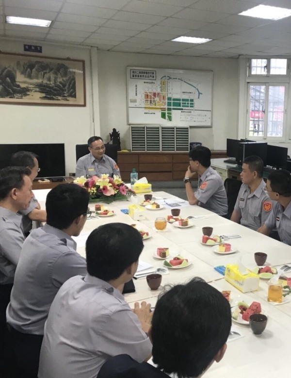 警政署長陳家欽訪視竹市基層，強調將爭取員警福利。（警方提供）