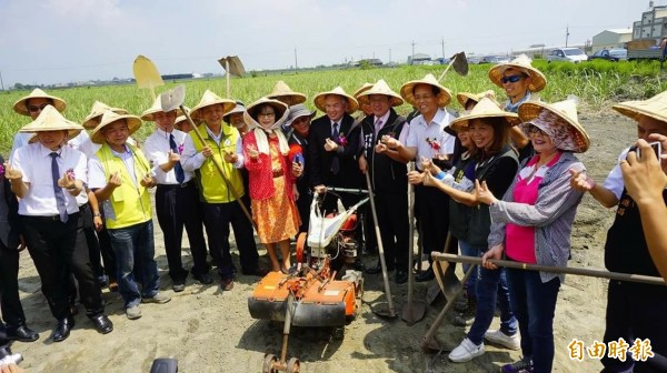 全台最大有機糧倉台糖虎尾馬光農場開工。（記者廖淑玲攝）