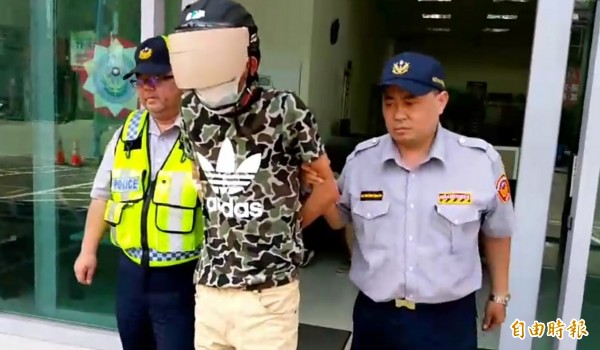 吳男被移送桃檢偵辦。(記者鄭淑婷攝)