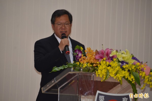 桃園市警察警察節慶祝大會,鄭文燦表示,將選定社宅打造警察職務宿舍。(記者鄭淑婷攝)