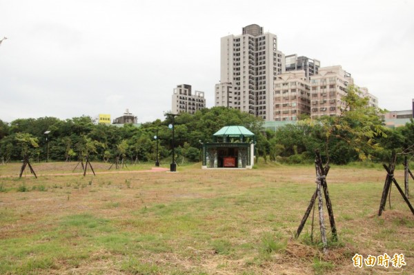 新竹縣的國際環境教育園區萬坪綠地將在台灣原生植物保育協會支持下,成為台灣原生植物的保種基地。(記者黃美珠攝)
