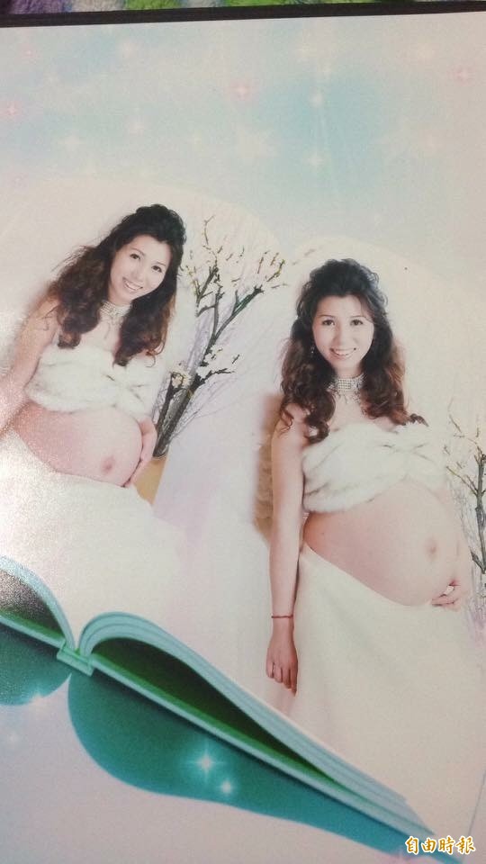 江孟芬懷著第5個小孩,拍攝婚紗照。(記者蔡淑媛攝)