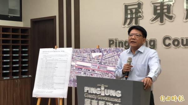 屏東市公勇路拆遷案連日延燒,屏東縣長潘孟安今天下午出面說明。(記者羅欣貞攝)