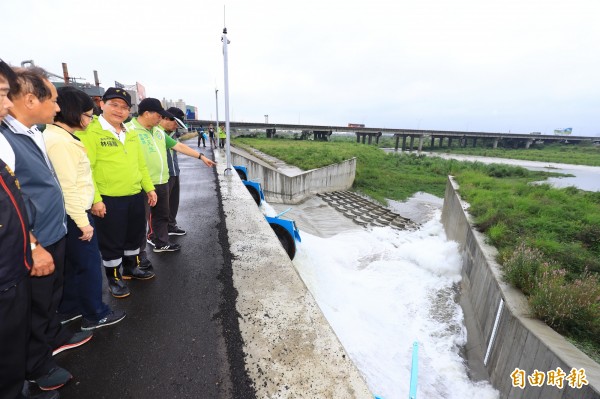 市長林佳龍上任後陸續在霧峰車籠埤等設置三個抽水站。（水利局提供）