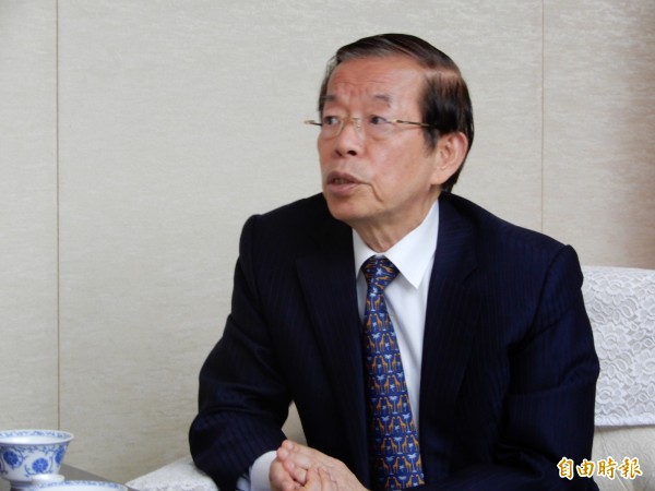 駐日代表謝長廷舉美國政府國安官員葉望輝的說法，強調他憂心台灣有人分化台日關係，並非空穴來風。（記者林翠儀攝）