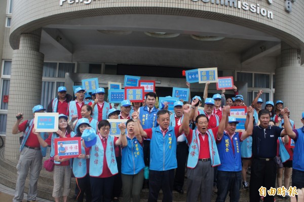 前縣長賴峰偉再披國民黨戰袍，投入縣長選舉。（記者劉禹慶攝）