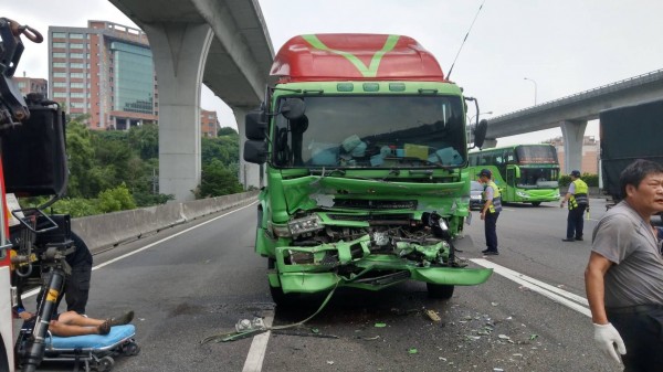 車禍現場。（記者王宣晴翻攝）