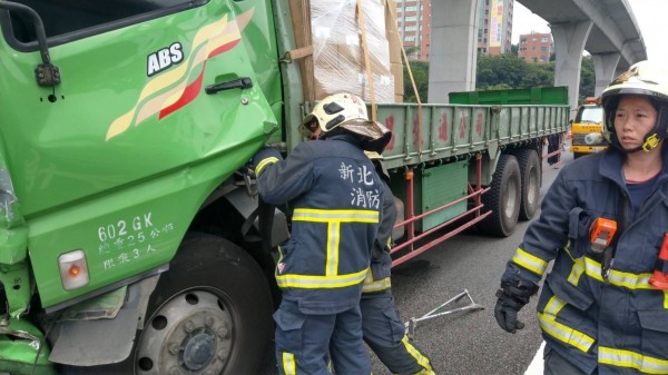 車禍現場。（記者王宣晴翻攝）