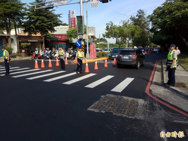 新竹市政府交通處去年7月底實施「寶山路調撥車道建置」計畫，實施1年多，不僅時速從33公里提升到40公里，交通事故也減少79%，改善幅度不少，將持續實施調撥車道計畫。（記者洪美秀攝）