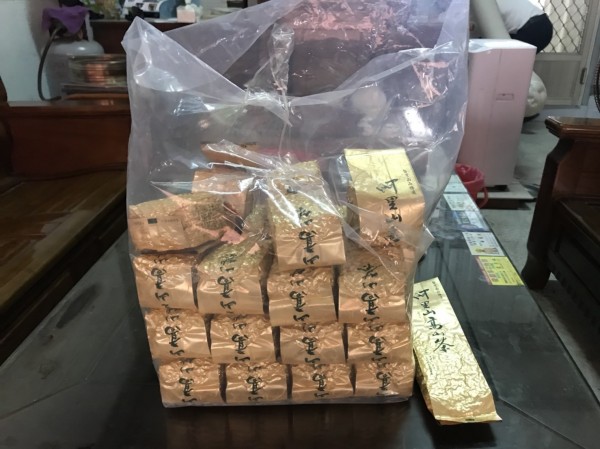 檢調查扣用來買票的茶業。（記者王捷翻攝）