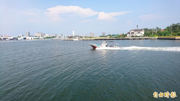 安平港跨海大橋工程，市府評估由永華路跨橋至城平路。（記者洪瑞琴攝）