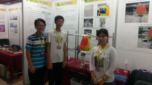 輔仁中學發想實作「省水小便斗」,較一般省水小便斗更節省3分之1的水,獲得今年台灣能節能科技創意實作競賽國中組銀牌。(圖由陳恆毅提供)
