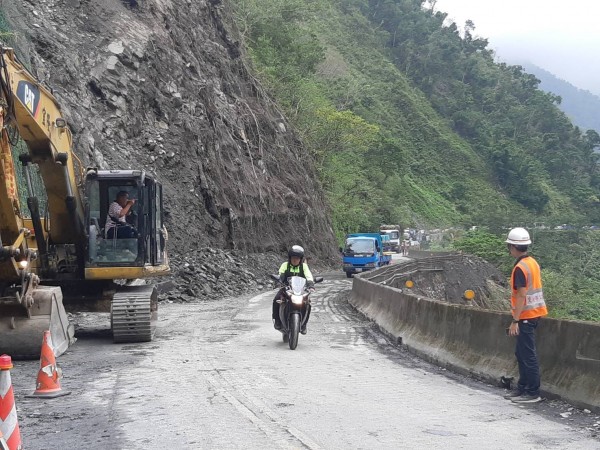 中橫宜蘭支線6.35公里處的嘉蘭路段,今天凌晨1點到上午8點實施預警性封路。(資料照,記者江志雄翻攝)