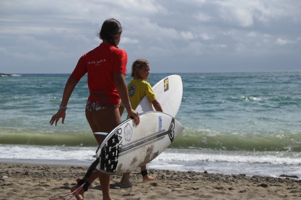 ææ¥åå³¶éå°å¹´é¸æå¹è¨éè±çµæãï¼è¨è
è¡å®æ²ç¿»æï¼