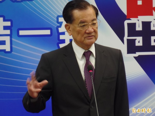 連戰曾被揭露身家達311億元,《胡潤百富》月初發信函致歉,表示高估連資產。(資料照,記者郭安家攝)