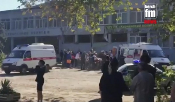 東歐克里米亞半島今(17)日一間學校發生氣爆及屠殺案,目前已知造成18死50傷。(美聯社)
