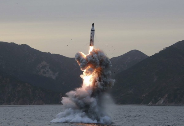 研究北韓軍事專家伯姆德茲(Joseph Bermudez)表示,依據最新衛星照片來看,北韓可能正準備以潛艇試射彈道飛彈。(歐新社)