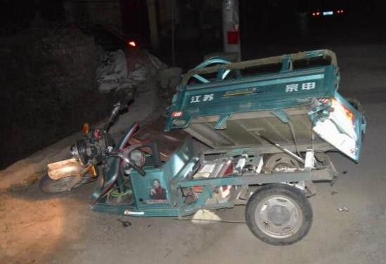 楊男的三輪車。(圖取自網路)