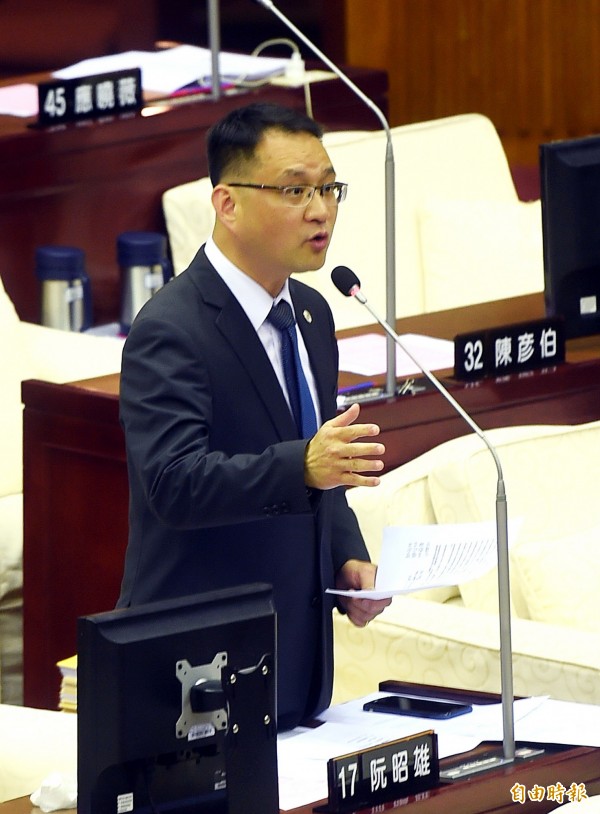 台北市議員阮昭雄批評，請社會形象有高度爭議的人士來代表柯市長頒發市長獎非常不當。（資料照，記者方賓照攝）