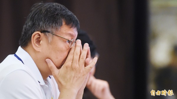 柯文哲昨晚接受電視專訪,點名國安會、陸委會都放他一人處理雙城論壇、世大運,放他自己去跟阿共仔「單挑」。(資料照,記者朱沛雄攝)
