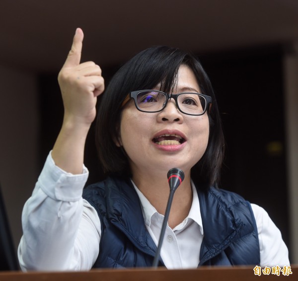 針對《勞基法》修法，民進黨立委林淑芬（見圖）始終與黨內不同調，傳出有人不滿，要求責難林。（資料照，記者簡榮豐攝）