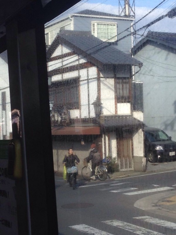 京都的鐵皮屋。(圖取自DCard)