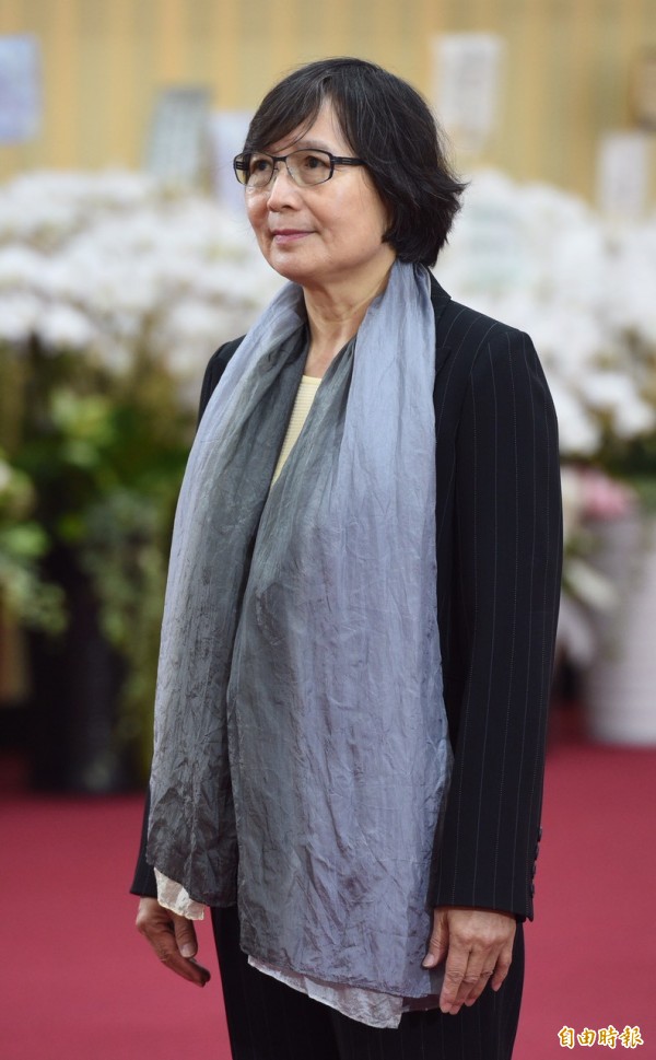 前總統府秘書葉菊蘭,佩服林創辦人為民主的中流砥柱角色,呈現台灣本土的多元聲音,十足可貴。(記者羅沛德攝)