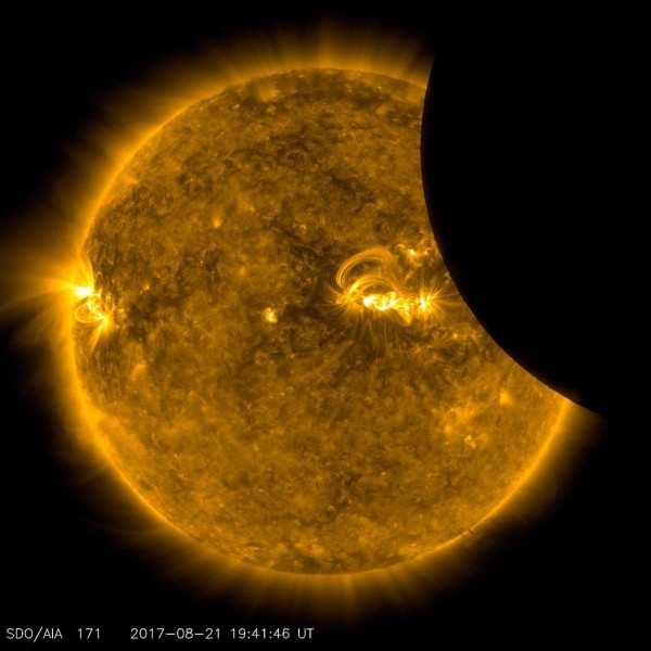美國國家航空暨太空總署(NASA)公布從太空捕捉的衛星影像。(圖擷取自NASA官方網站)
