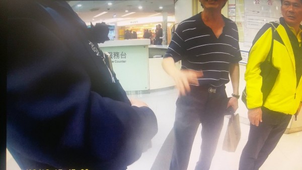 李永得遭警方攔查。(資料照,記者鄭景議翻攝)