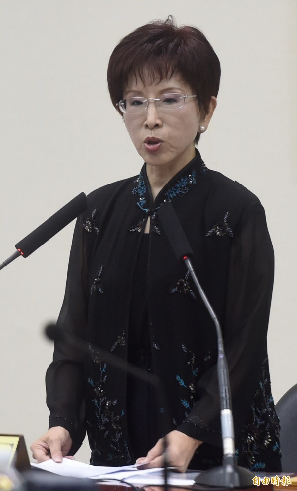 針對政府清算不當黨產，洪秀柱在國民黨中常會上暴怒。（記者簡榮豐攝）