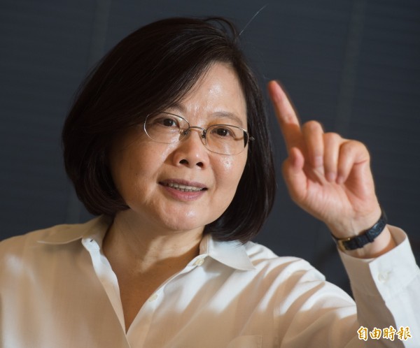 蔡英文說,「我不是為民調做事,我是為台灣做事。」(資料照,記者黃耀徵攝)