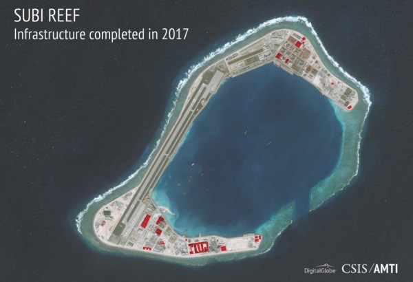 美國國務卿提勒森（Rex Tillerson）就曾在今年1月時表示，中國在南海填土造地和軍事化的行為，就像是俄羅斯占據克里米亞一樣的流氓行為。（圖擷取自AMTI）