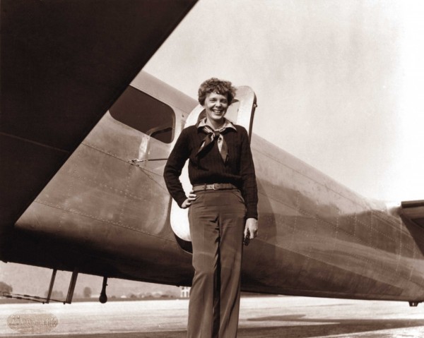 傳奇女飛行員艾爾哈特(Amelia Earhart)1937年環球飛行時失蹤,從此人間消失。(法新社)