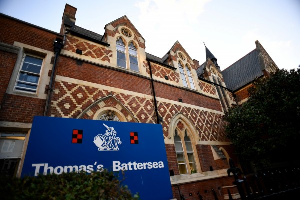 IS恐怖分子在訊息中附上這所位於倫敦的私立學校Thomas's Battersea的地址。（路透）