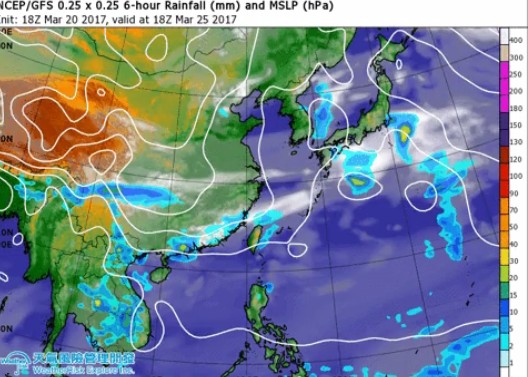 受到鋒面尾巴影響,今天中部以北及東部有雨、微涼!(圖擷取自賴忠瑋臉書)