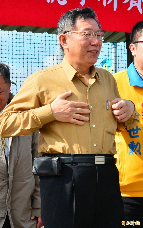 柯P強調說,他沒有表演,我只是做我自己」。(記者王藝菘攝)