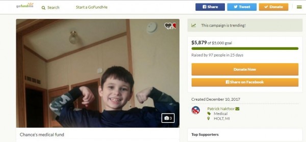 善心人士為這名男童及家人發起募款,盼外界伸援手。(圖擷取自GoFundMe)