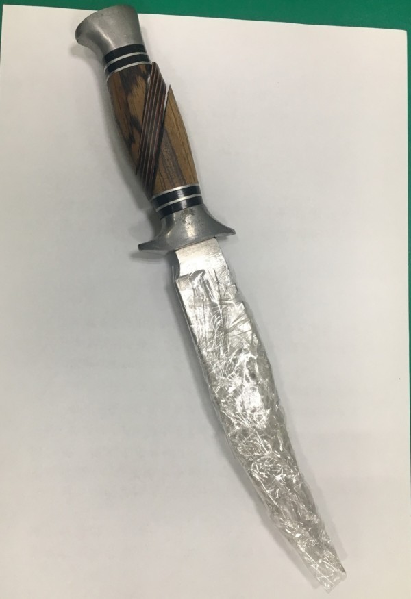 中國傳出有父親疑似不滿女兒被欺負,持刀闖入學校殺人。兇器示意圖,與文無關。(資料照)
