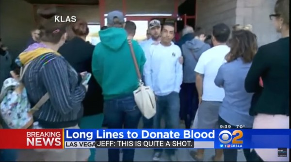 拉斯維加斯槍擊案發後，當地捐血中心出現捐血潮。（圖片擷取自文中YouTube）