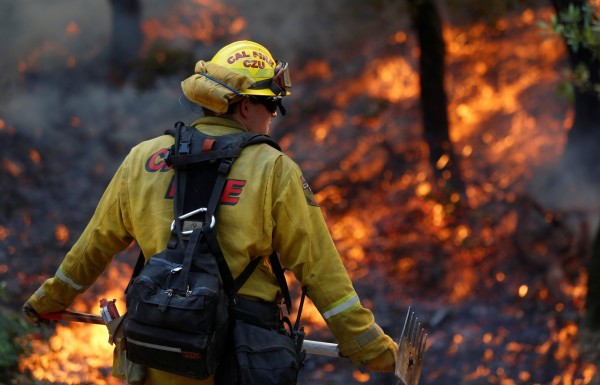 美國加州野火死傷慘重，已38死，數百人失蹤，逾10人撤離。（路透）
