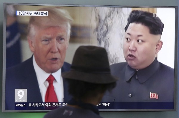 南韓特使已經傳遞給川普一項關於北韓領導人金正恩的口信,說明金正恩有意和川普見面。(美聯社資料照)