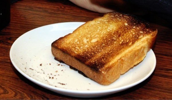 吐司邊彆丟！國外研究：富含抗氧化劑 可防腸道病變