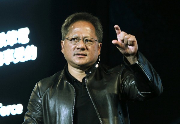 NVIDIA執行長黃仁勳在美國職場評價網站「glassdoor」近日釋出多國企業CEO評價排行榜中,名列第6,比臉書創辦人馬克祖克柏(Mark Zuckerberg)、蘋果執行長庫克(Tim Cook)等人都還要高。(美聯社) NVIDIA執行長黃仁勳在美國職場評價網站「glassdoor」近日釋出多國企業CEO評價排行榜中,名列第6,比臉書創辦人馬克祖克柏(Mark Zuckerberg)、蘋果執行長庫克(Tim Cook)等人都還要高。(美聯社)
