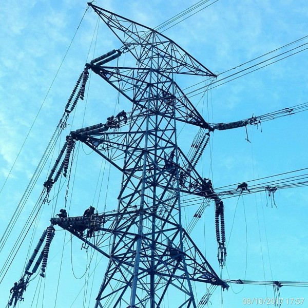 和平電廠電塔目前已安裝完畢。(經濟部提供)