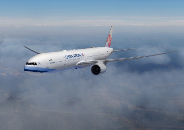 中華航空原本表定時間上午從桃園機場飛往東京成田機場的CI-100航班,由於航程中儀表板警示燈亮起,基於安全考量折返台灣。示意圖,非當事航班。(華航提供)
