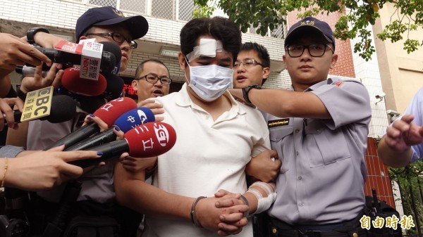 偷軍史館藏武士刀、攻擊總統府憲兵的51歲兇嫌呂軍億,台北地檢署今依殺人未遂等罪將他起訴,具體求刑7年。(資料照,記者劉信德攝)
