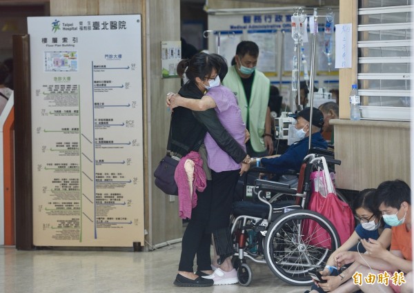 衛福部護理之家大火,造成9死、11重傷。(記者羅沛德攝)
